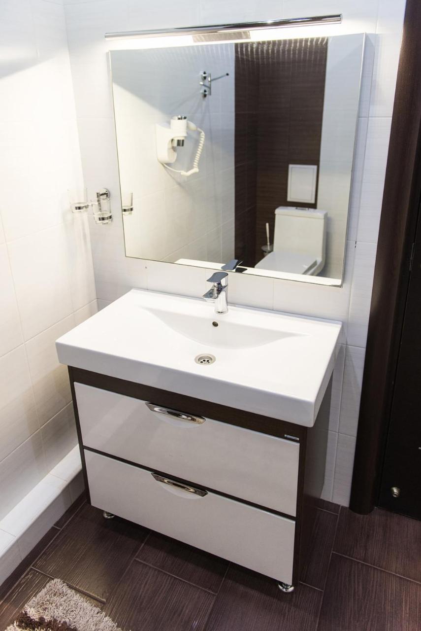 Apartment On Kunayeva 38 シムケント エクステリア 写真