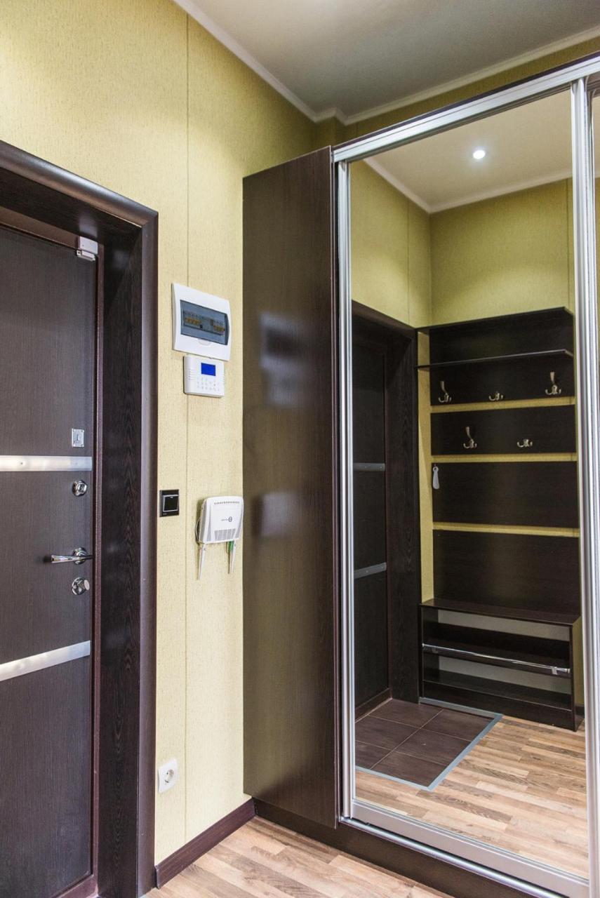 Apartment On Kunayeva 38 シムケント エクステリア 写真